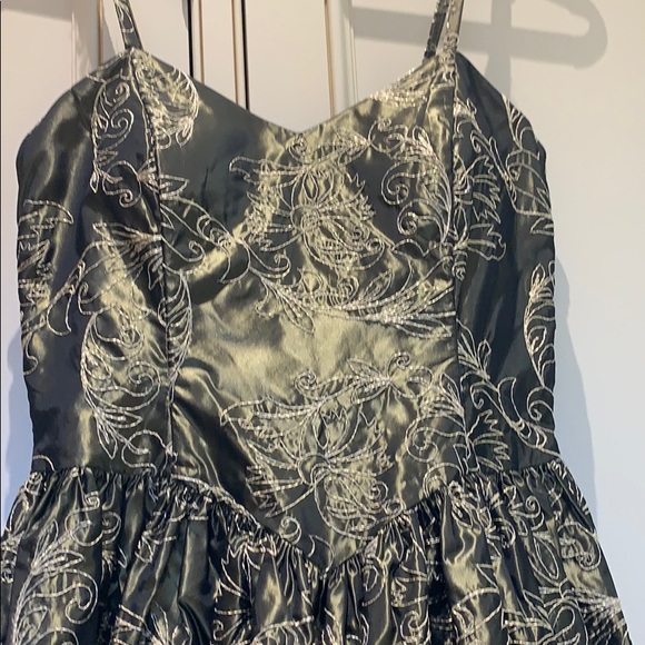 Evening gown - Picture 2 of 6